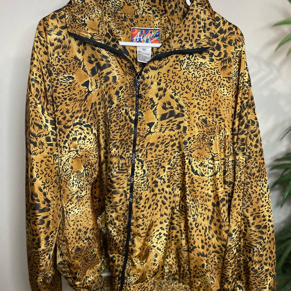 Vintage Leopard Print Zip-Up Bomber Jacket
